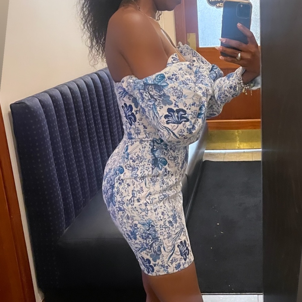 House of CB Lucrezia Dress - Picture 8 of 10